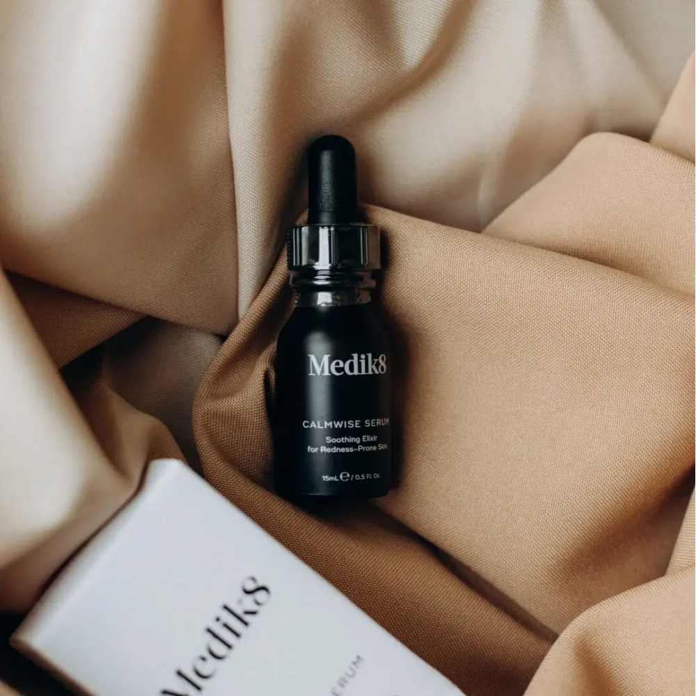 Сироватка від почервонінь та еритем - Medik8 Calmwise Serum фото 4