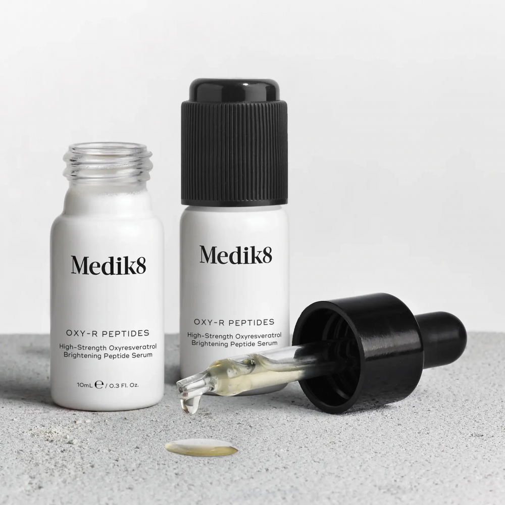 Освітлююча пептидна сироватка - Medik8 Oxy-R Peptides фото 3