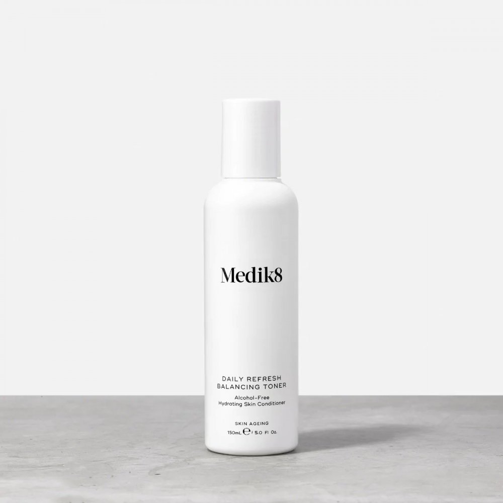 Освіжаючий, вирівнюючий баланс шкіри тонік - Medik8 Daily refresh balancing toner фото 2