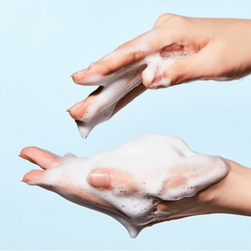 Пенка на основе 8 видов гиалуроновой кислоты для всех типов кожи - Anua 8 Hyaluronic Acid Hydrating Gentle Foaming Cleanser фото 4