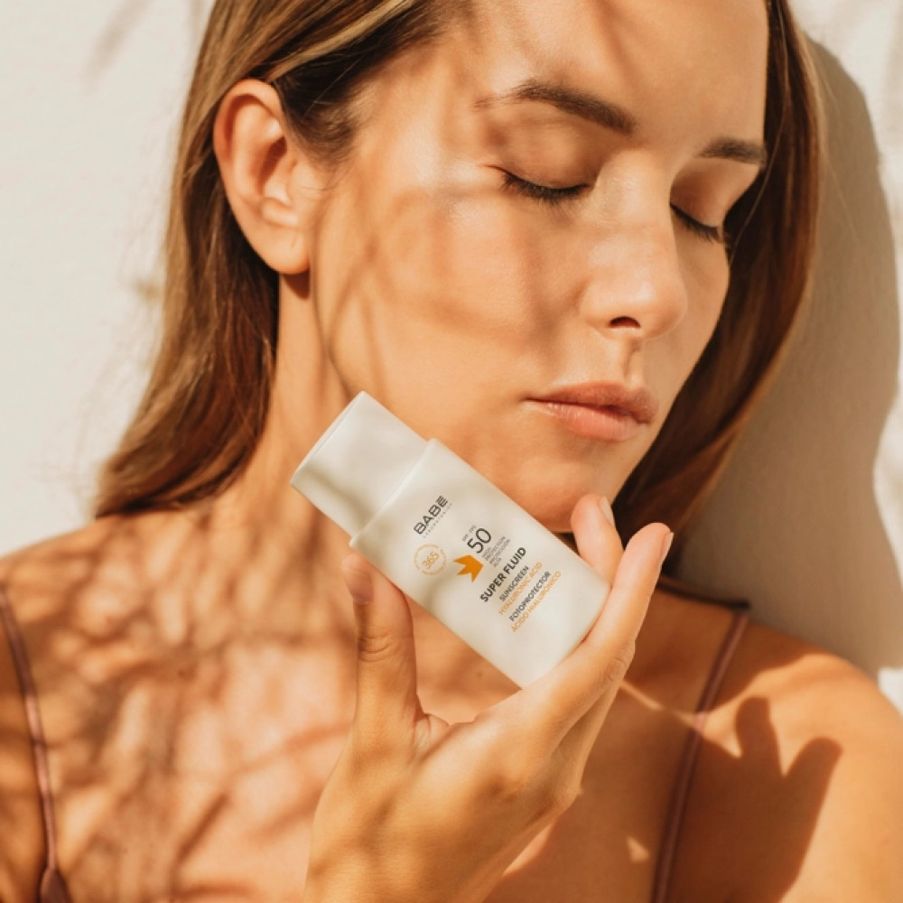 Солнцезащитный супер флюид SPF 50 для всех типов кожи - Babe Laboratorios Super Fluid SPF 50 фото 2
