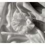 Резинка-браслет для волосся - Invisibobble Sprunchie Extra Hold Pure White - Фото 4
