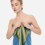 Полотенце для тела из шелка и микрофибры оливковое - MOLODO Silk & Microfibre Towel Forest Moss - Фото 2