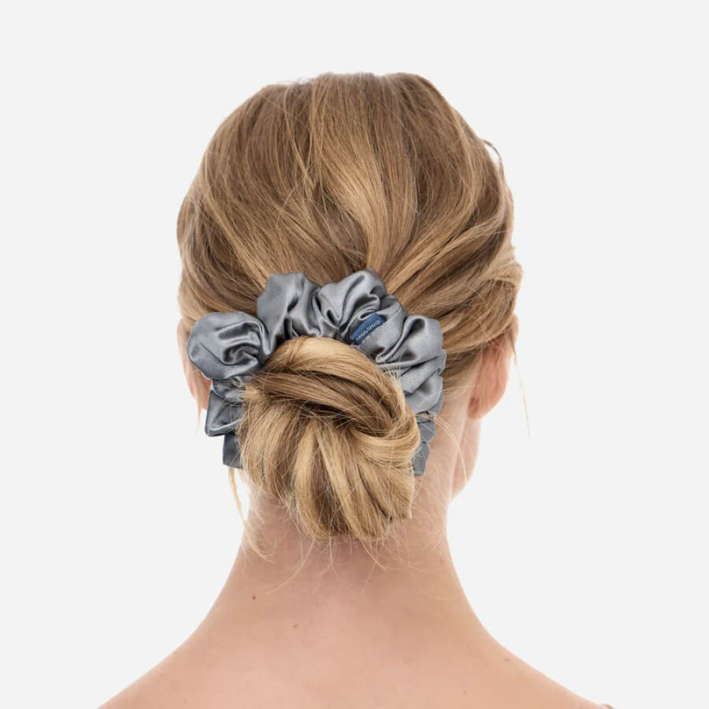 Шелковая резинка для волос серая - MOLODO Silk Scrunchie Large Stone Grey фото 3