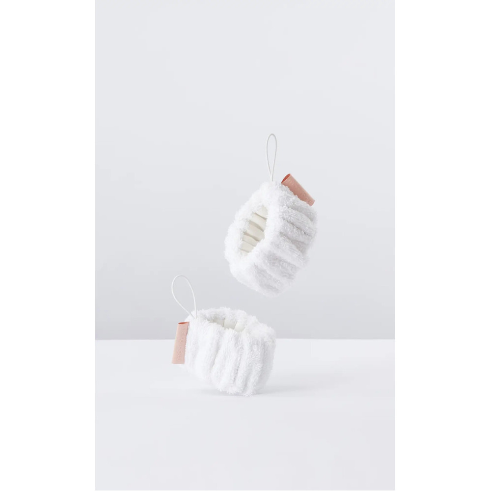 Білі м'які браслети для вмивання - MON MOU Soft Hands Bands White фото 2