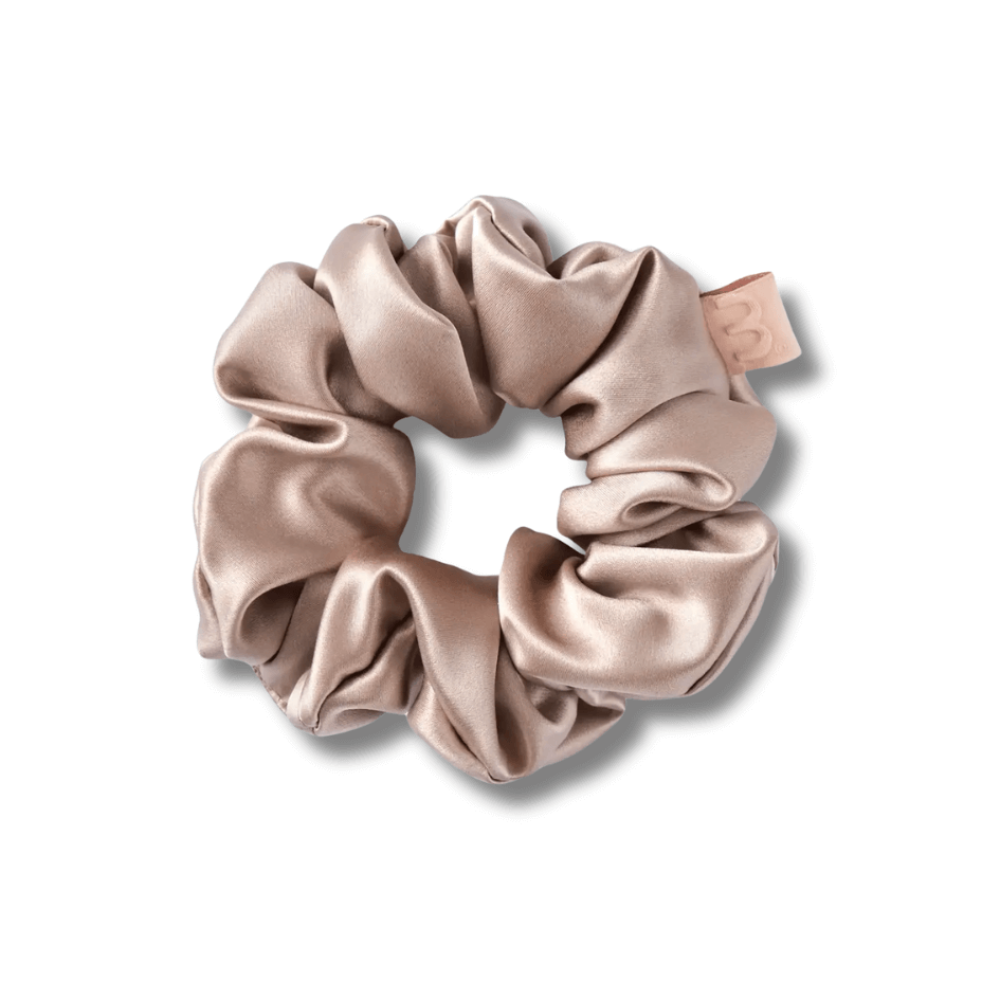 Об'ємна резинка для волосся бежева - MON MOU Silk Large Scrunchie Beige - Фото 1