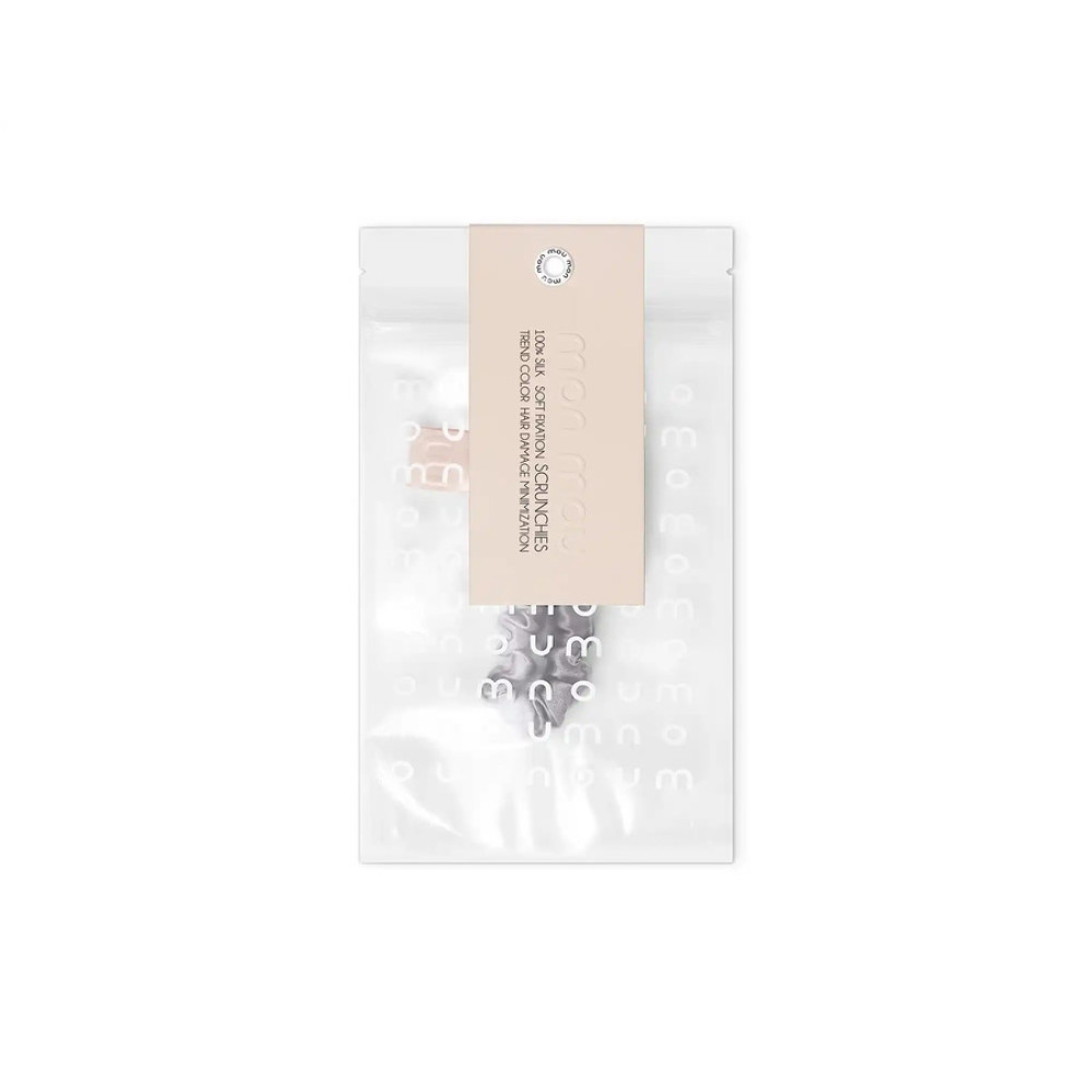 Тонка резинка для волосся перлинно-сіра  - MON MOU Silk Slim Scrunchie Pearl Gray фото 2