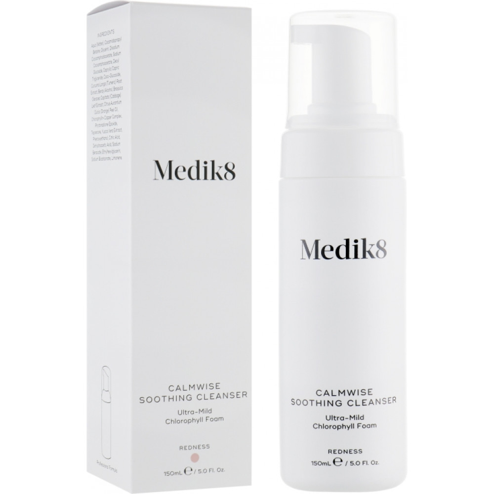 Очищаюча пінка для чутливої шкіри - Medik8 Calmwise soothing cleanser - Фото 1