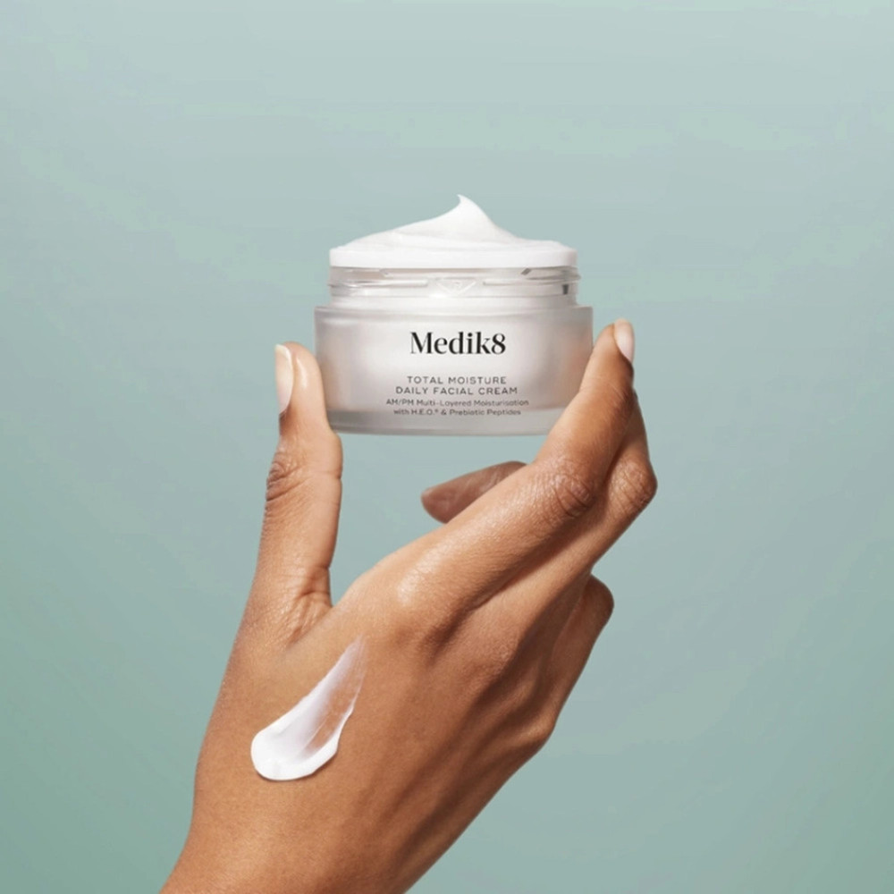 Набір для комплексного зволоження шкіри обличчя - Medik8 Total Moisture Daily Kit фото 2