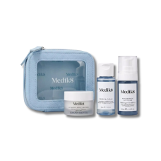 Зручний набір для сяйва та комфорту шкіри у подорожах - Medik8 Travel Ready Skin Set