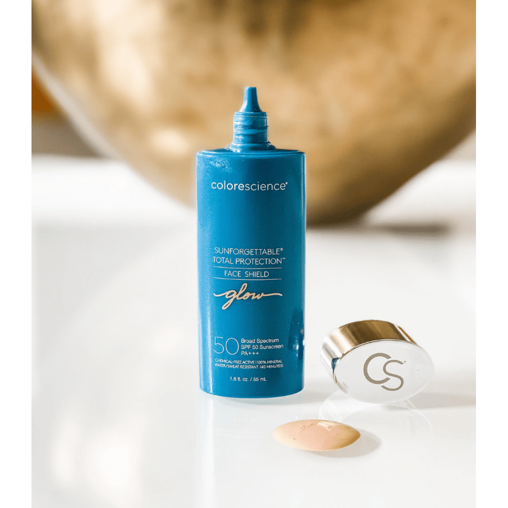 Сонцезахисний крем для обличчя SPF 50 "Сяйво" - Colorescience Sunforgettable® Face Shield Glow фото 4
