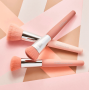 Кисть для нанесения тональной основы - Perricone MD No Makeup Foundation Brush - Фото 3