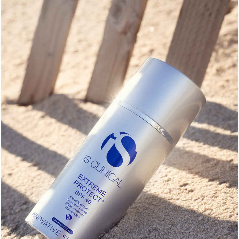 Крем солнцезащитный с тоном - iS Clinical Extreme Protect SPF 40 Perfec Tint фото 4