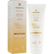 Легкий сонцезахисний флюїд для тіла - SesDerma Laboratories Repaskin Light Body Fluid SPF 50