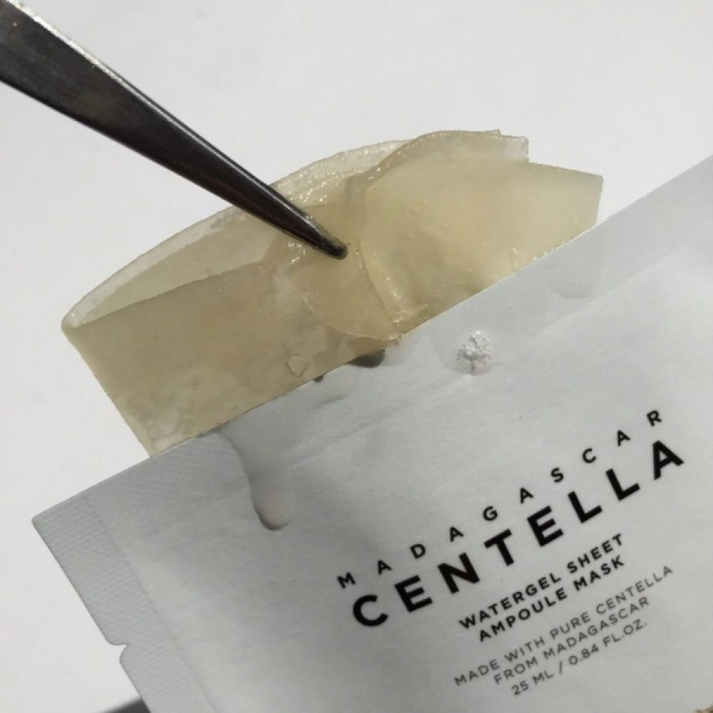 Зволожуюча гелева маска для обличчя з центелою - Skin 1004 Madagascar Centella Watergel Sheet Ampoule Mask фото 2